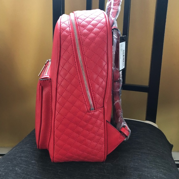 Authentic Guess backpack - Picture 4 of 4